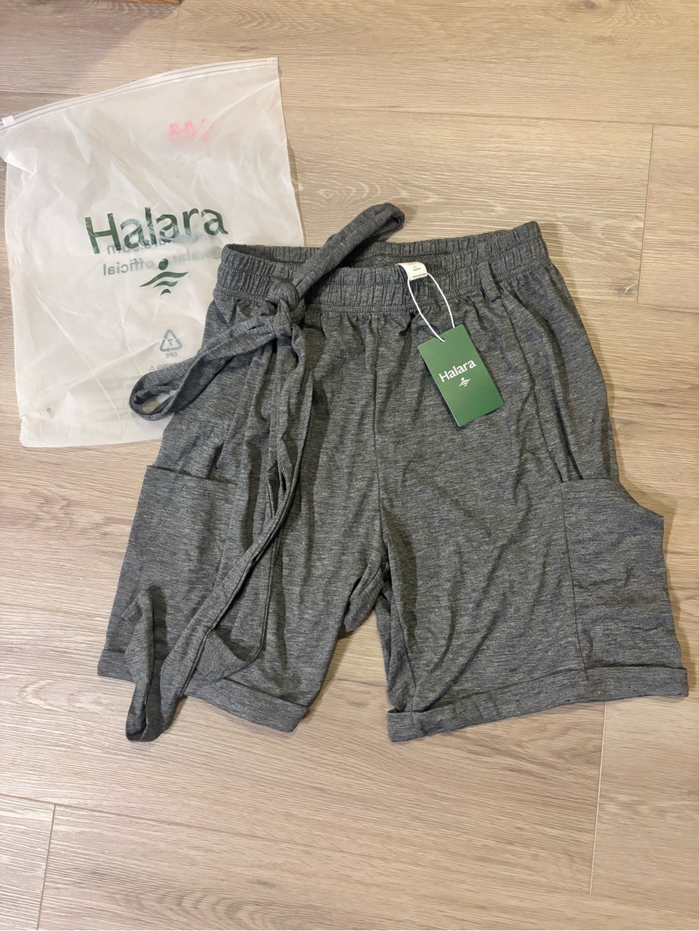 HALARA Shorts Athletic Heather Gray Elastic Waist Lounge Shorts MSRP $43